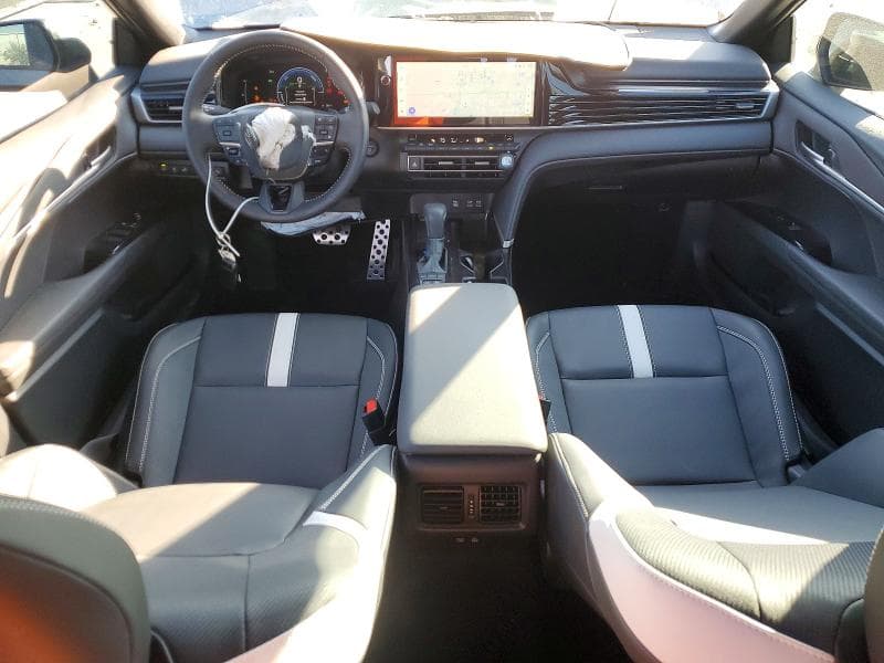 2026 TOYOTA CAMRY SE SE 8
