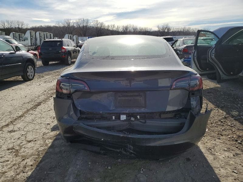 2023 TESLA MODEL 3 6