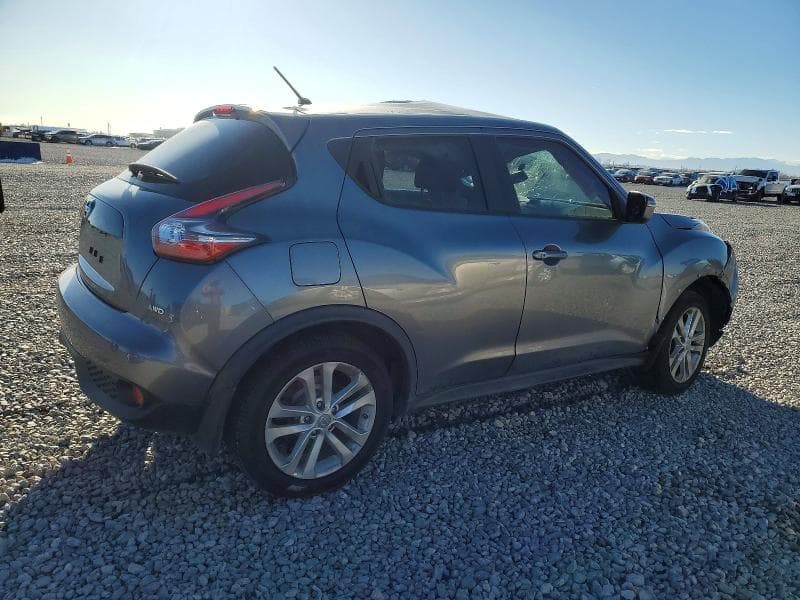 2017 NISSAN JUKE S 3