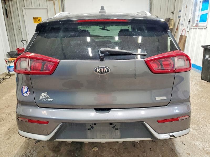 2017 KIA NIRO FE 6
