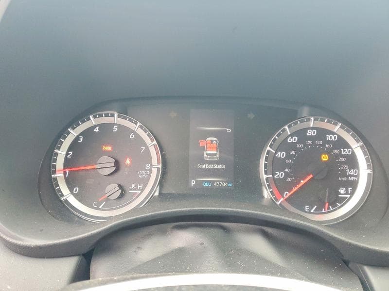 2022 TOYOTA HIGHLANDER L L 9