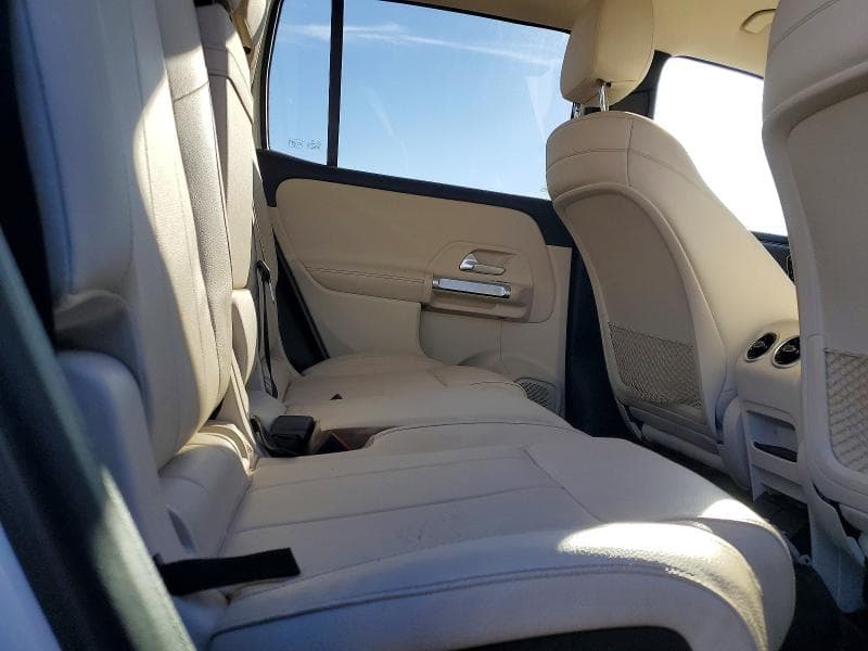 2020 MERCEDES-BENZ GLB 250 11