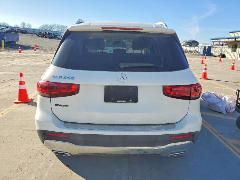 2020 MERCEDES-BENZ GLB 250 6