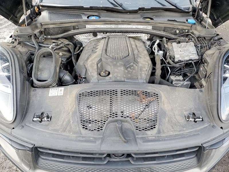 2024 PORSCHE MACAN 12