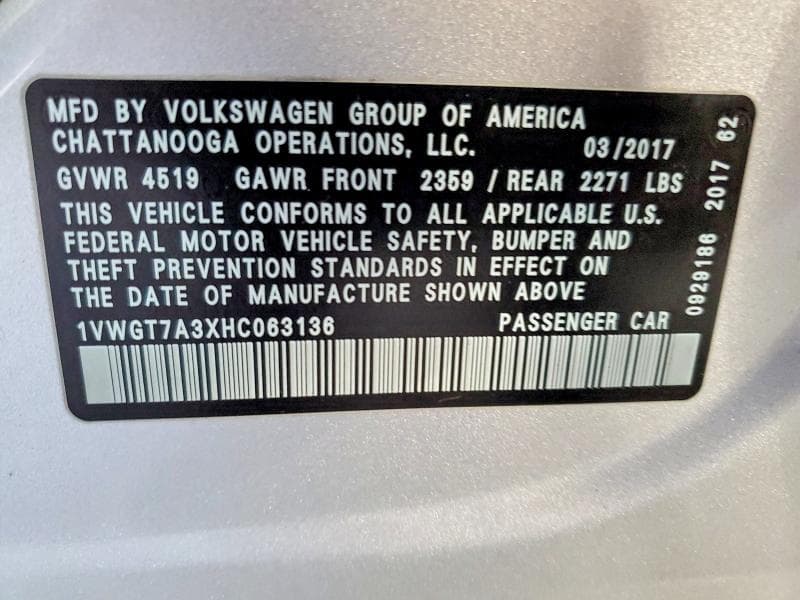 2017 VOLKSWAGEN PASSAT 13