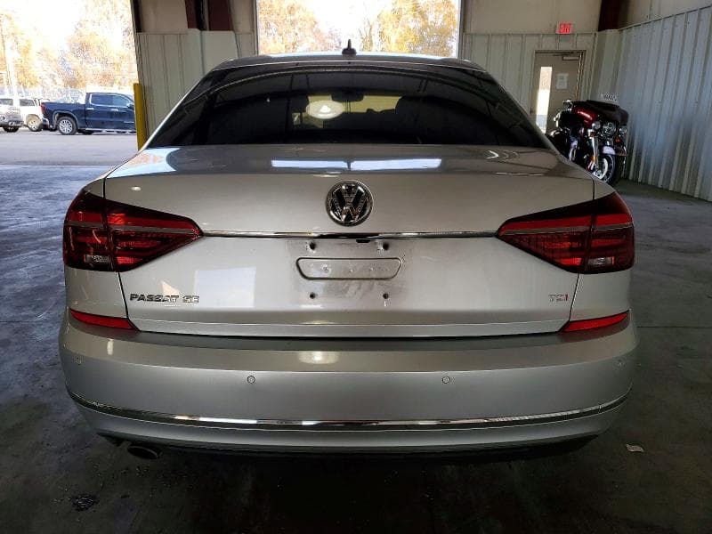 2017 VOLKSWAGEN PASSAT 7