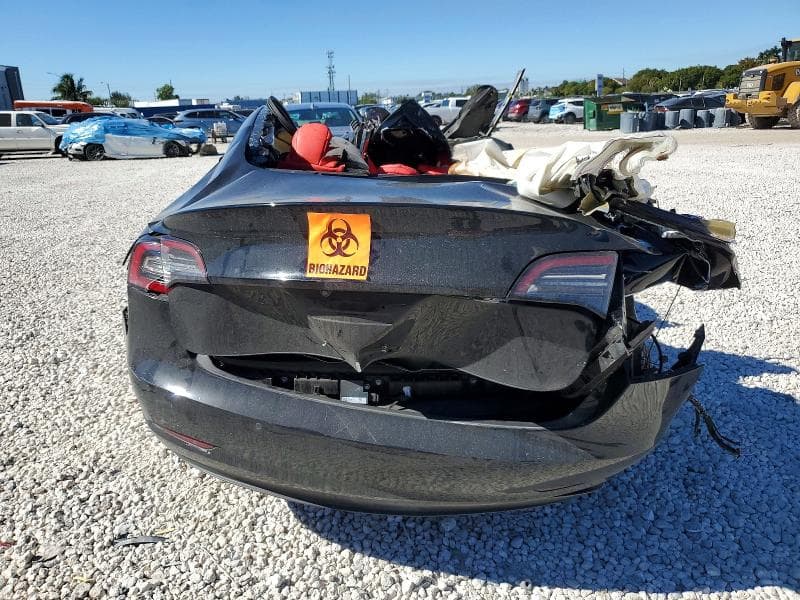 2018 TESLA MODEL 3 6