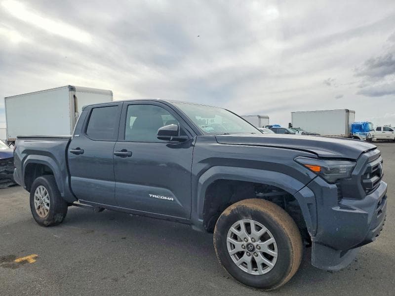 2024 TOYOTA TACOMA 4
