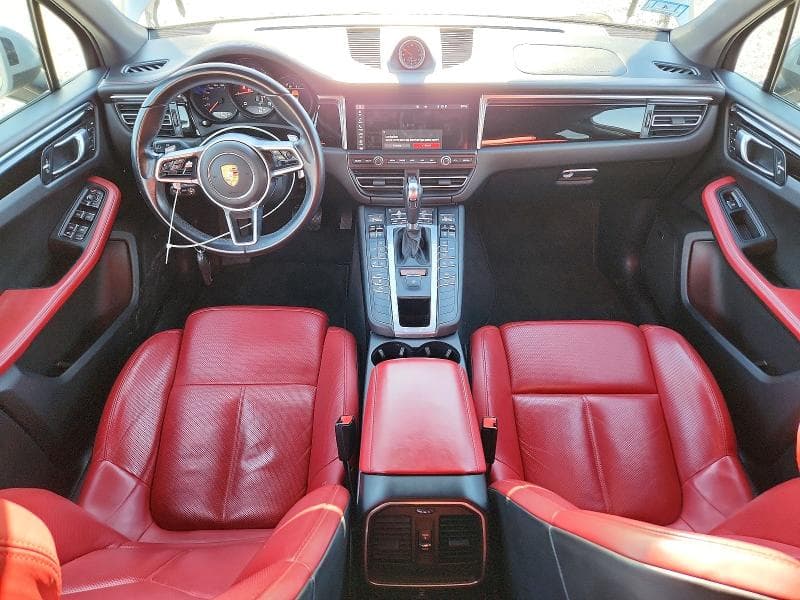 2021 PORSCHE MACAN 8