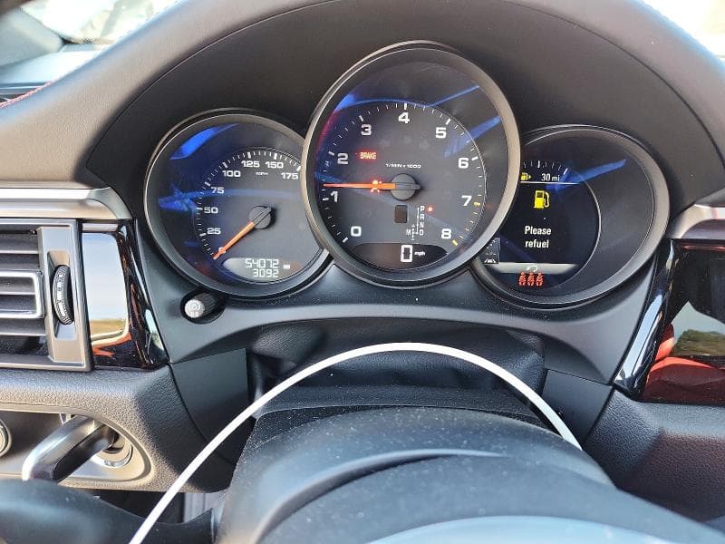 2021 PORSCHE MACAN 9