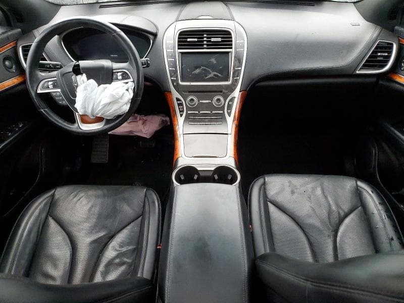 2019 LINCOLN NAUTILUS RESERVE 8