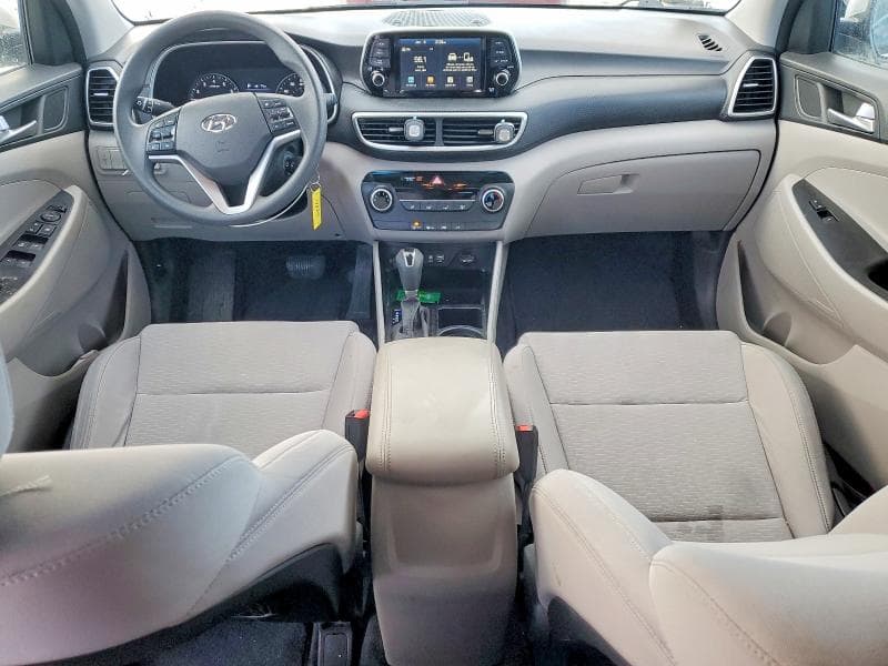 2020 HYUNDAI TUCSON SE SE 8