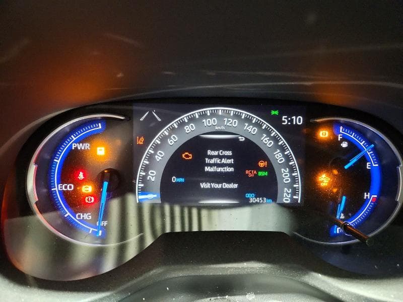 2024 TOYOTA RAV4 XLE 9