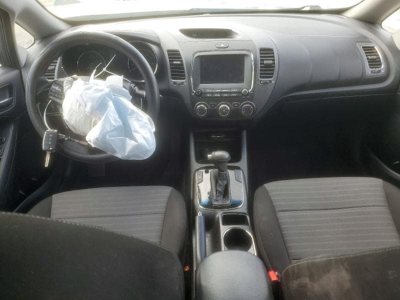 2018 KIA FORTE S 8