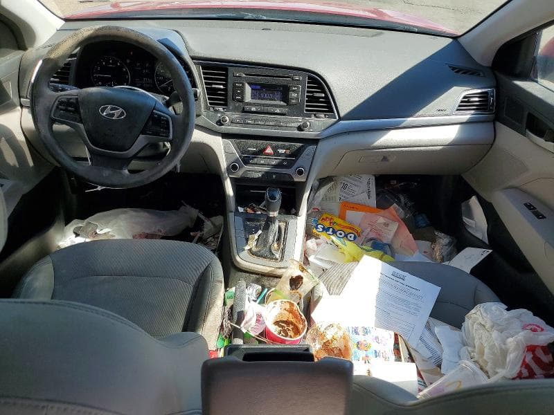 2017 HYUNDAI ELANTRA SE 8