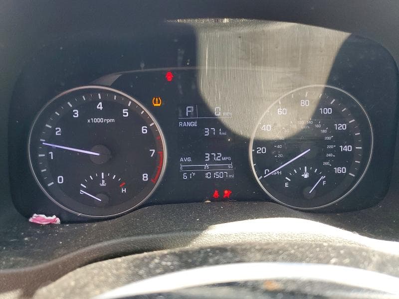 2017 HYUNDAI ELANTRA SE 9