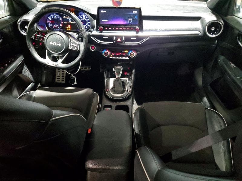 2022 KIA FORTE GT LINE 8