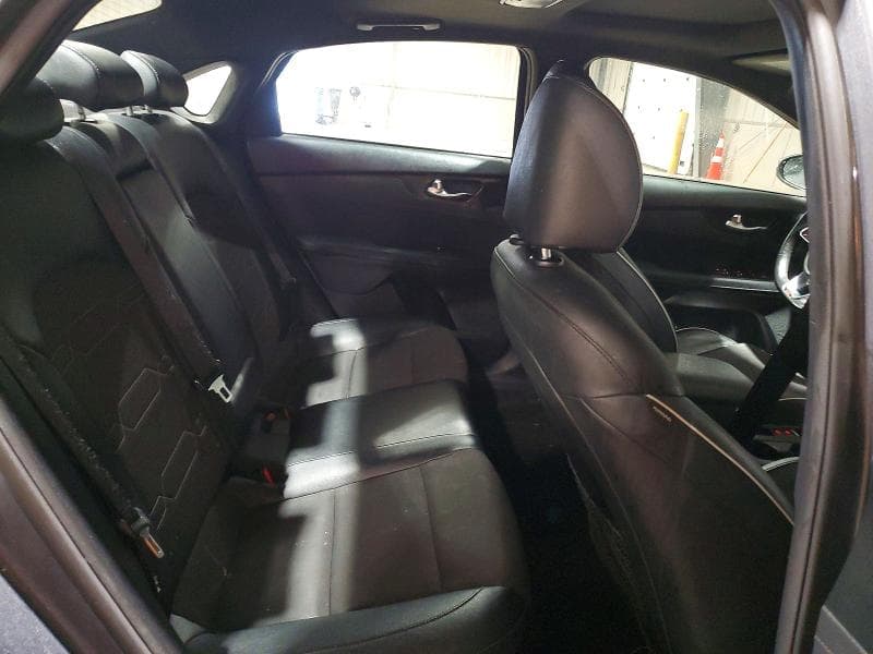 2022 KIA FORTE GT LINE 10
