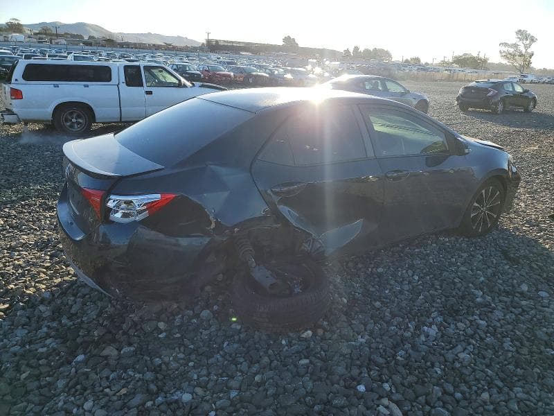 2018 TOYOTA COROLLA L L 3