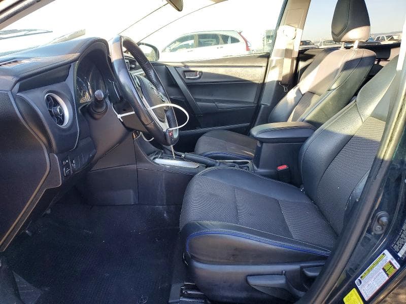 2018 TOYOTA COROLLA L L 7