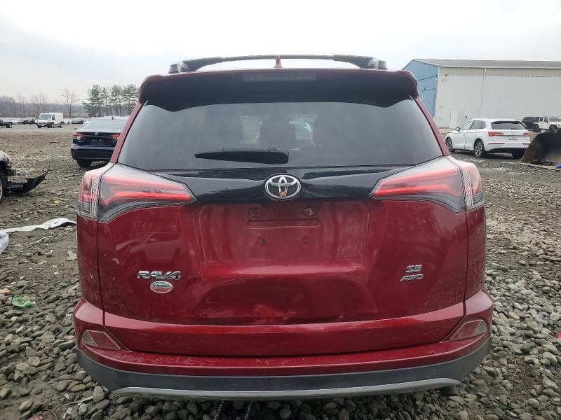2018 TOYOTA RAV4 SE SE 6