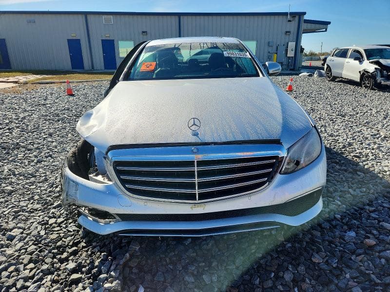 2017 MERCEDES-BENZ E 300 5