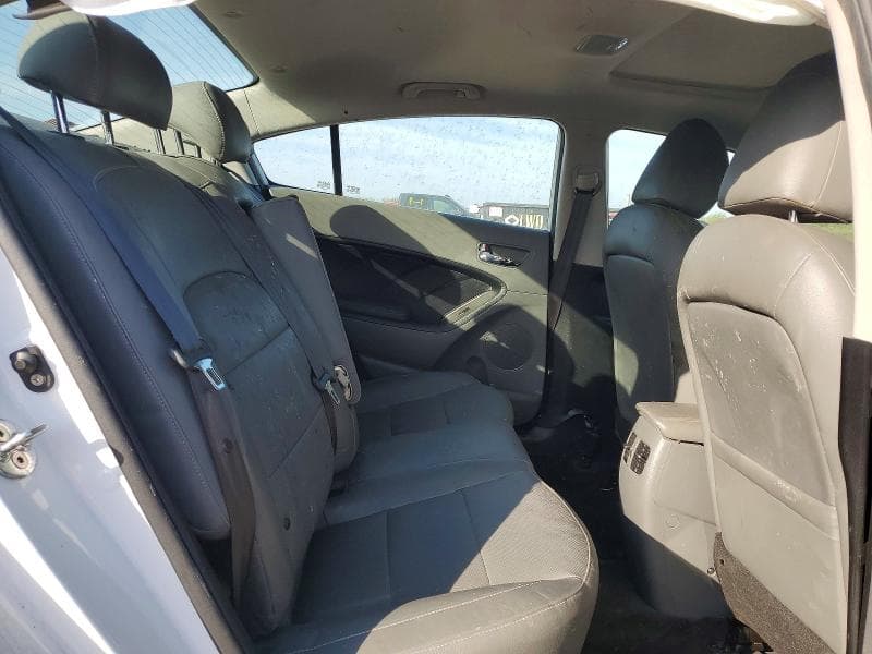 2017 KIA FORTE EX 10