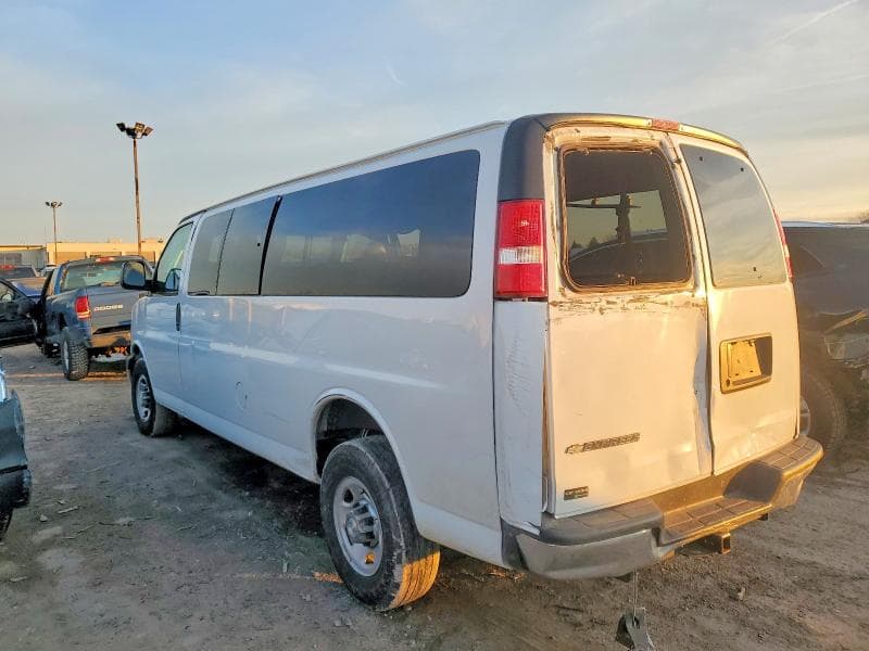 2017 CHEVROLET EXPRESS G3500 LT 2