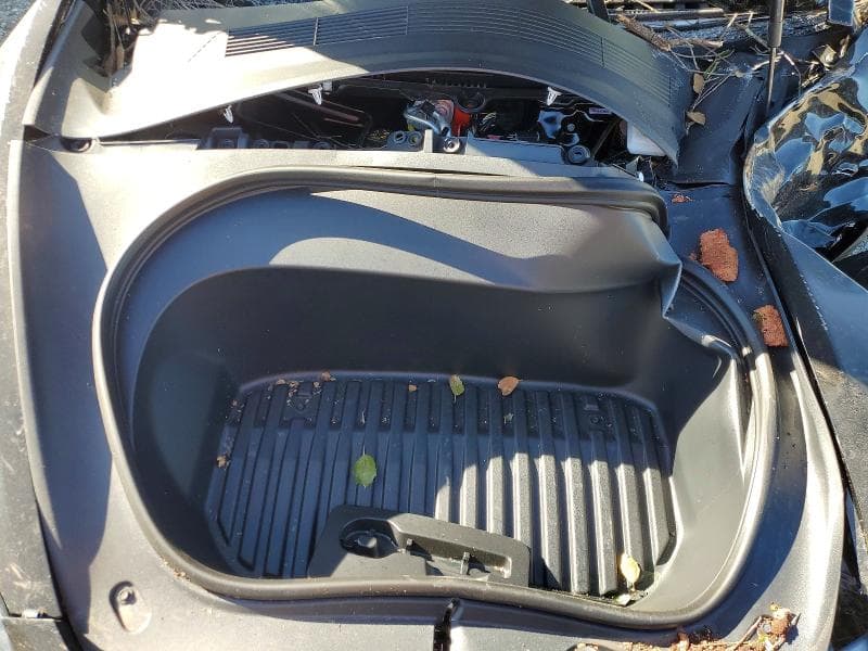 2026 TESLA MODEL 3 11