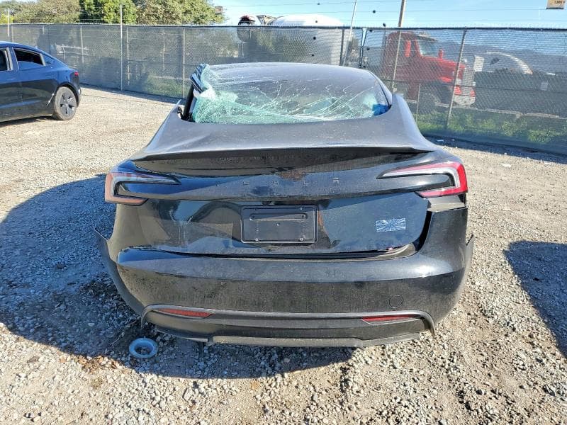 2026 TESLA MODEL 3 6
