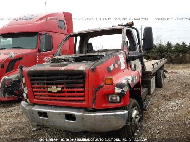 2020 VOLVO VNR640 6x4 T/A Sleeper Truck Tractor 2