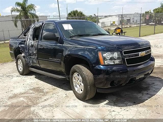 2022 RAM 5500 4x4 Crew Cab Pickup 1