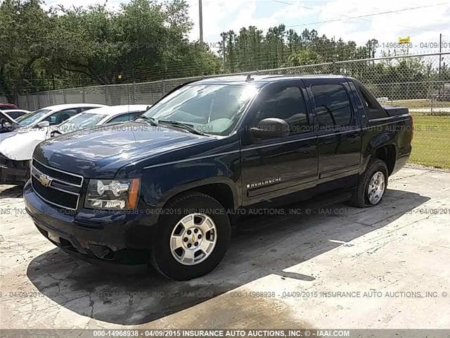 2022 RAM 5500 4x4 Crew Cab Pickup 2