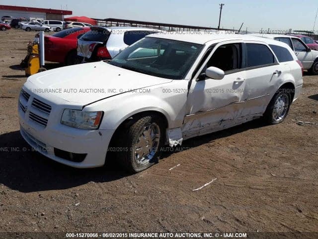 2022 RAM 1500 4x4 Crew Cab Pickup 2