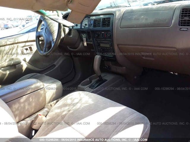 2019 CHEVROLET Silverado 1500 4x4 Crew Cab Pickup 4