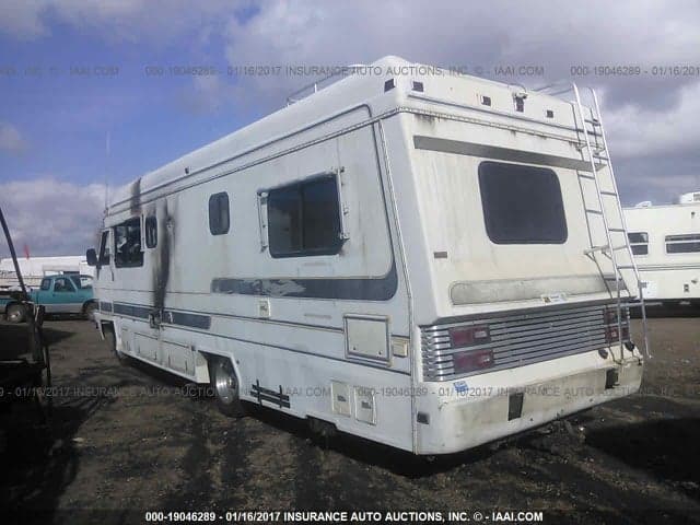 1986 CHEVROLET P30 3