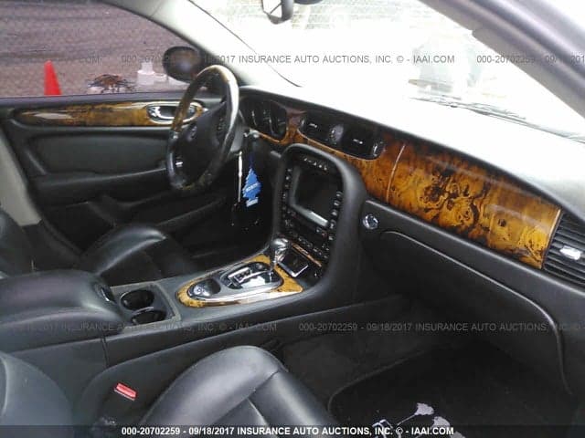 2004 JAGUAR XJ XJR 5