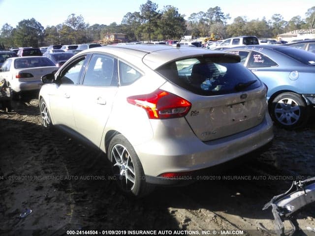 2017 FORD FOCUS SEL 3