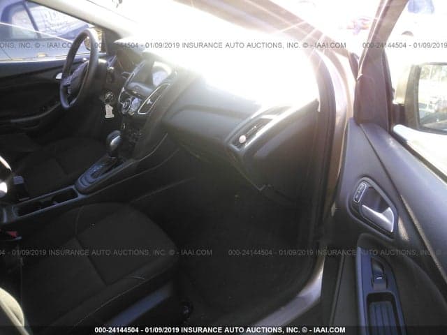2017 FORD FOCUS SEL 5