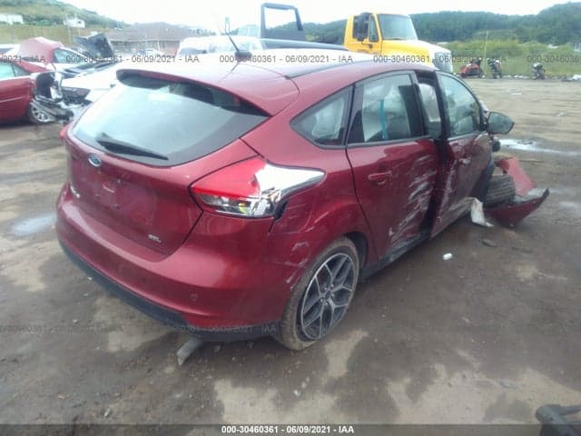 2017 FORD FOCUS SEL 4