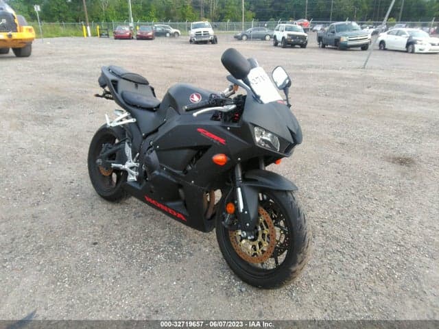 2019 HONDA CBR600 RA 1