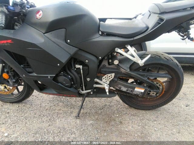 2019 HONDA CBR600 RA 9