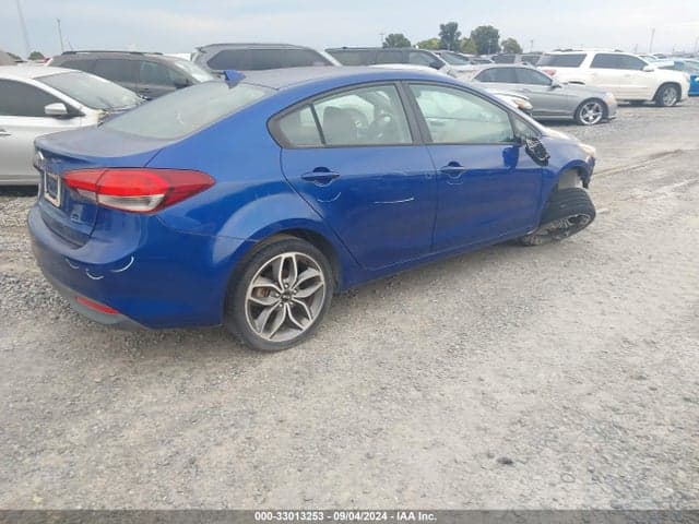 2017 KIA FORTE LX 4