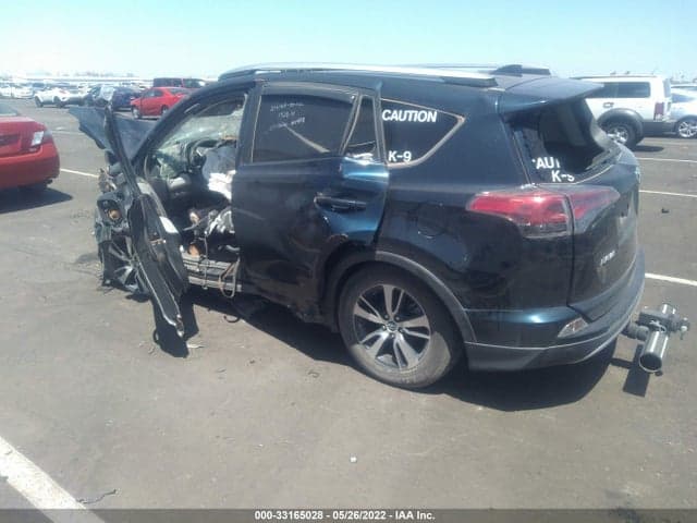 2017 TOYOTA RAV4 XLE 3