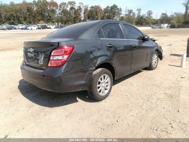 2017 CHEVROLET SONIC LT AUTO 4