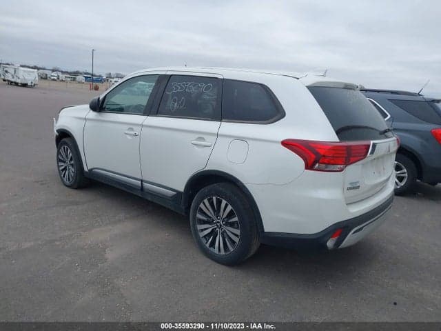 2019 MITSUBISHI OUTLANDER ES 3
