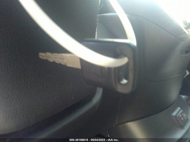 2019 NISSAN VERSA 1.6 S 11
