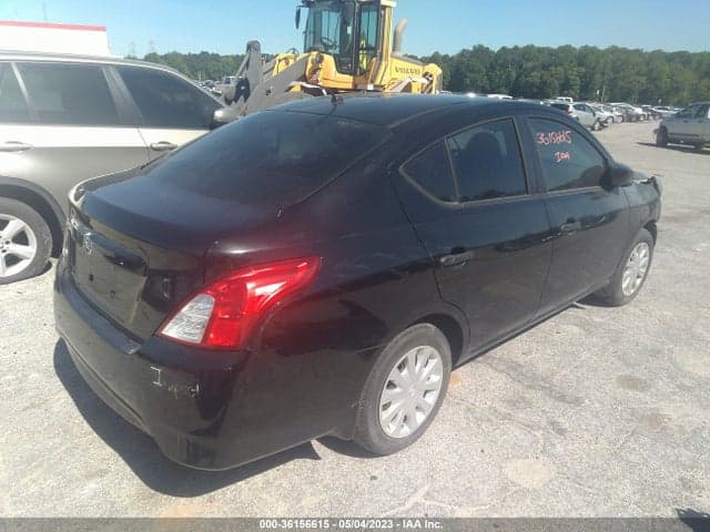 2019 NISSAN VERSA 1.6 S 4
