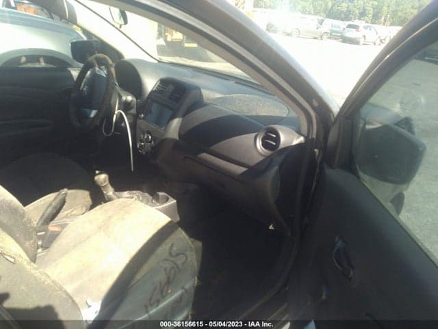 2019 NISSAN VERSA 1.6 S 5