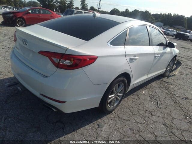2017 HYUNDAI SONATA SE 4